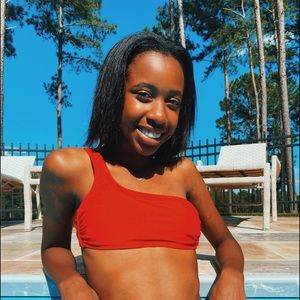 Meet your Posher, Melanie